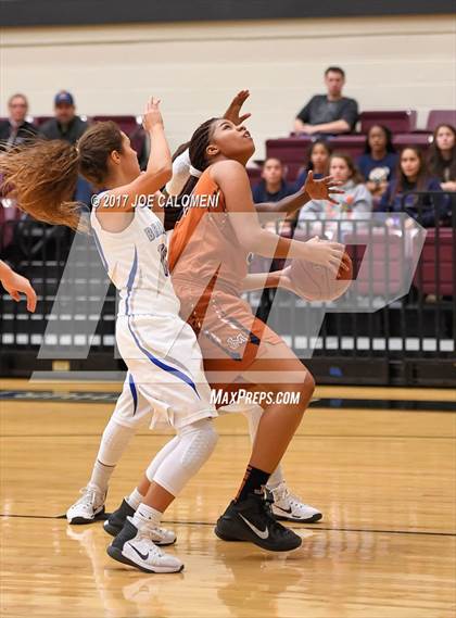 Thumbnail 1 in MacArthur [Douglas] vs Madison photogallery.