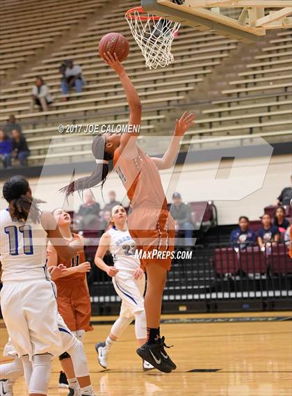 Thumbnail 1 in MacArthur [Douglas] vs Madison photogallery.