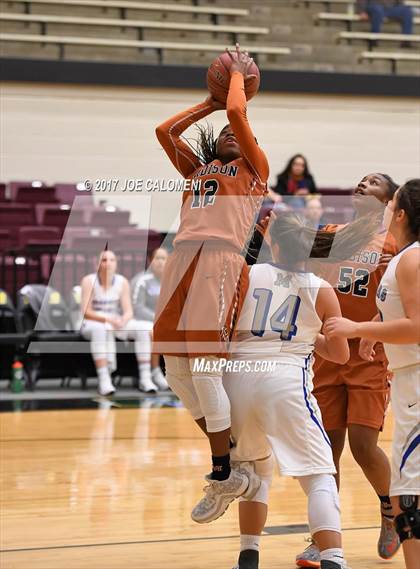 Thumbnail 3 in MacArthur [Douglas] vs Madison photogallery.