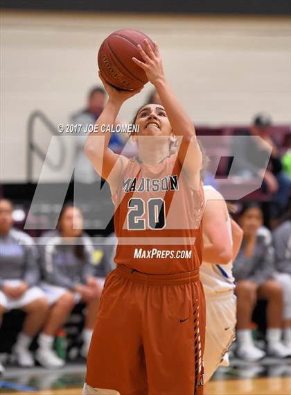 Thumbnail 1 in MacArthur [Douglas] vs Madison photogallery.