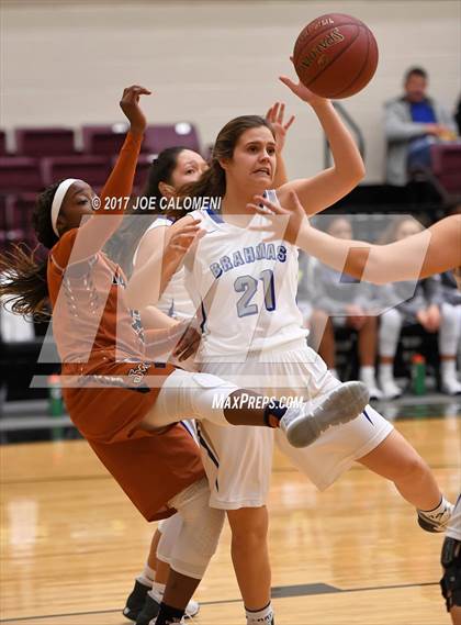 Thumbnail 1 in MacArthur [Douglas] vs Madison photogallery.
