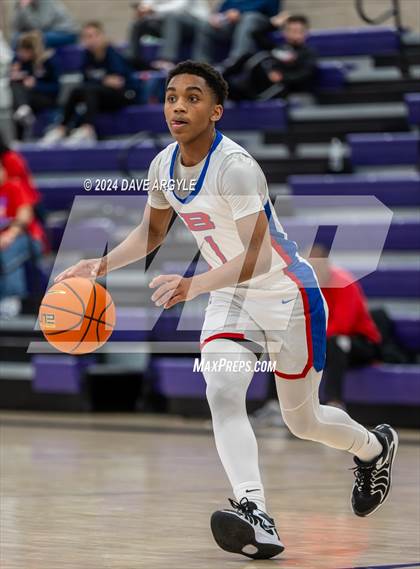 Thumbnail 2 in Harvard-Westlake vs. Bartlett (Holiday Hoopfest) photogallery.