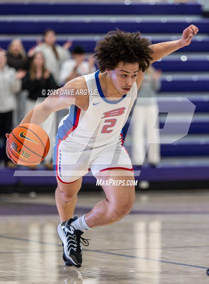 Thumbnail 3 in Harvard-Westlake vs. Bartlett (Holiday Hoopfest) photogallery.