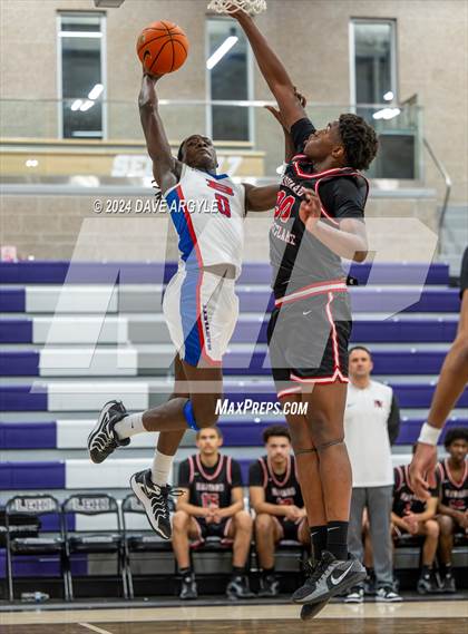 Thumbnail 2 in Harvard-Westlake vs. Bartlett (Holiday Hoopfest) photogallery.