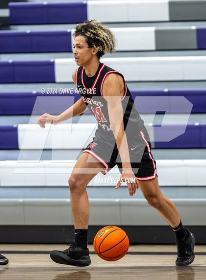 Thumbnail 2 in Harvard-Westlake vs. Bartlett (Holiday Hoopfest) photogallery.