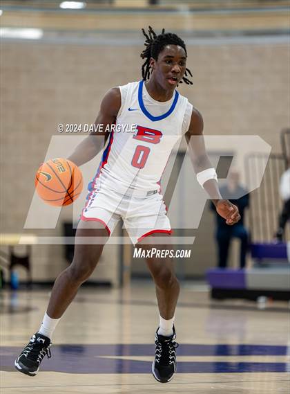 Thumbnail 2 in Harvard-Westlake vs. Bartlett (Holiday Hoopfest) photogallery.