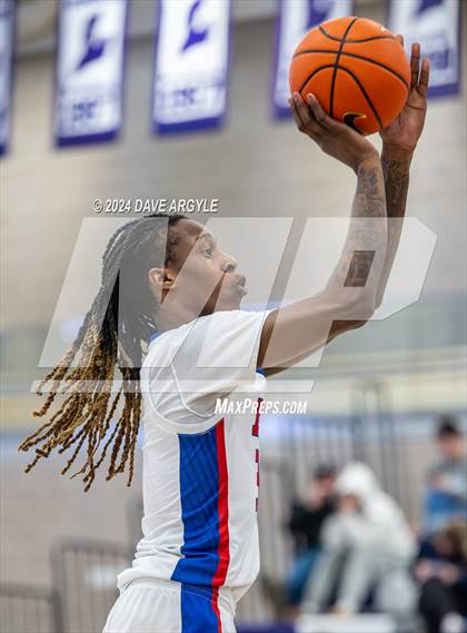 Thumbnail 3 in Harvard-Westlake vs. Bartlett (Holiday Hoopfest) photogallery.