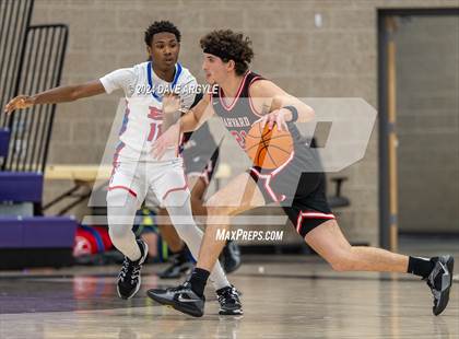 Thumbnail 1 in Harvard-Westlake vs. Bartlett (Holiday Hoopfest) photogallery.