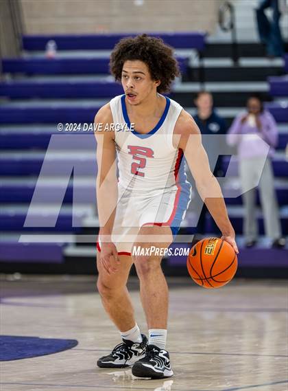 Thumbnail 2 in Harvard-Westlake vs. Bartlett (Holiday Hoopfest) photogallery.