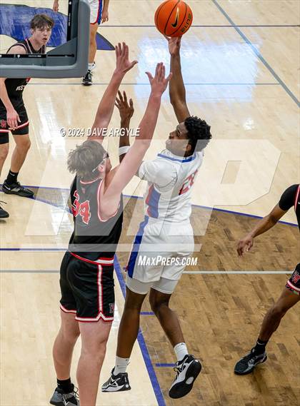 Thumbnail 2 in Harvard-Westlake vs. Bartlett (Holiday Hoopfest) photogallery.