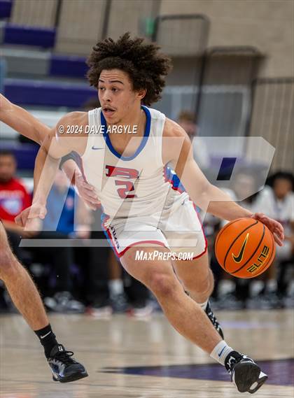 Thumbnail 2 in Harvard-Westlake vs. Bartlett (Holiday Hoopfest) photogallery.
