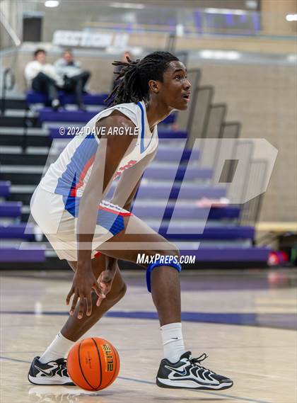 Thumbnail 1 in Harvard-Westlake vs. Bartlett (Holiday Hoopfest) photogallery.
