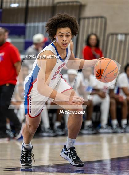 Thumbnail 3 in Harvard-Westlake vs. Bartlett (Holiday Hoopfest) photogallery.