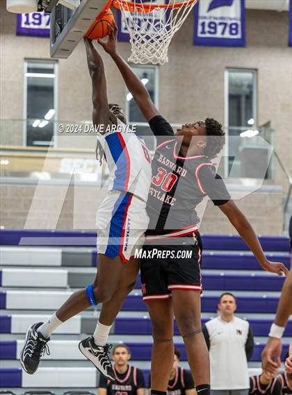 Thumbnail 3 in Harvard-Westlake vs. Bartlett (Holiday Hoopfest) photogallery.