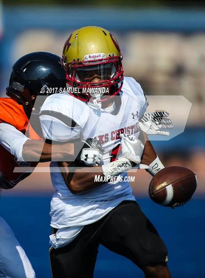 Thumbnail 3 in Oaks Christian @ Chaminade photogallery.