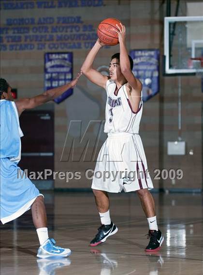 Thumbnail 2 in Fontana vs Montclair (Inland Empire Invitational) photogallery.
