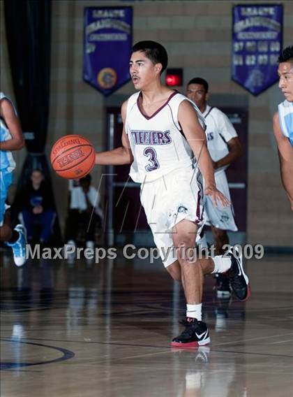 Thumbnail 1 in Fontana vs Montclair (Inland Empire Invitational) photogallery.