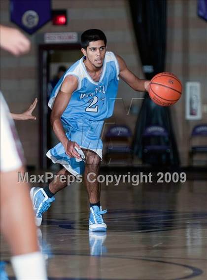 Thumbnail 2 in Fontana vs Montclair (Inland Empire Invitational) photogallery.