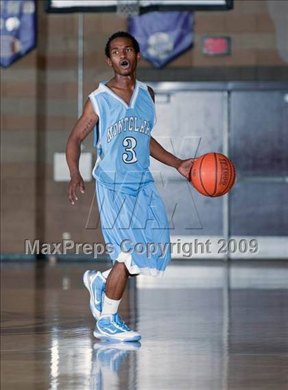 Thumbnail 1 in Fontana vs Montclair (Inland Empire Invitational) photogallery.