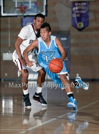 Thumbnail 1 in Fontana vs Montclair (Inland Empire Invitational) photogallery.