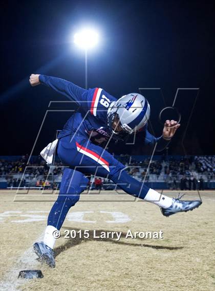 Thumbnail 3 in Del Oro @ Liberty (CIF NorCal Regional 2-AA Division Final) photogallery.