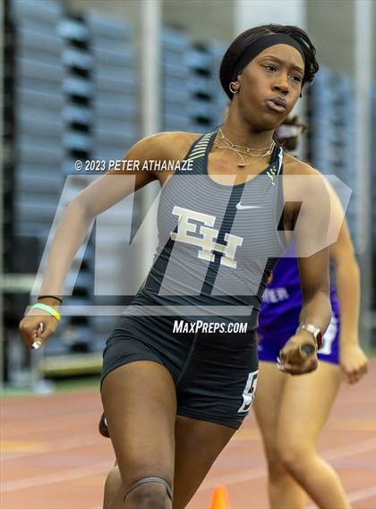 Thumbnail 1 in CIAC Indoor Finals photogallery.