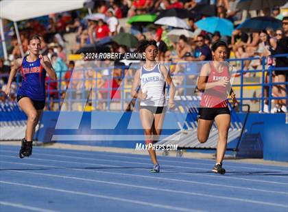 Thumbnail 1 in Kahuku Qualifying Meet #1 photogallery.