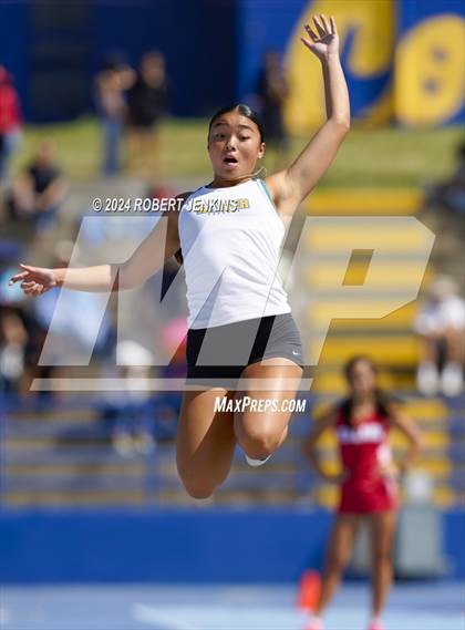 Thumbnail 2 in Kahuku Qualifying Meet #1 photogallery.