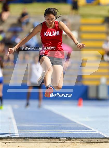 Thumbnail 2 in Kahuku Qualifying Meet #1 photogallery.