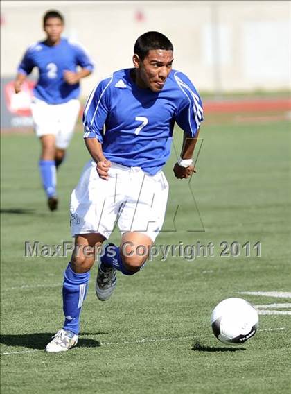 Thumbnail 2 in El Rancho vs Oak Hills (CIF SS D4 Final) photogallery.