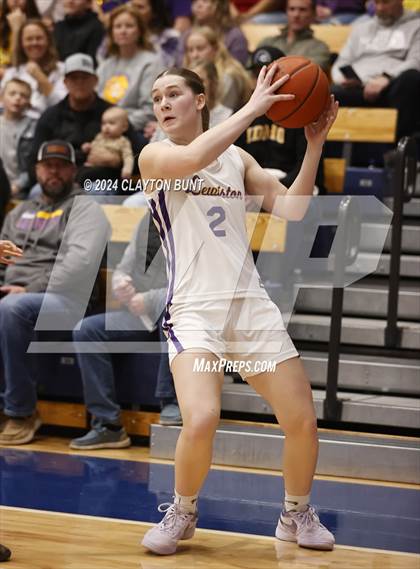 Thumbnail 2 in Clarkston vs. Lewiston photogallery.