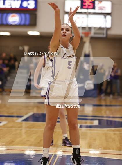 Thumbnail 3 in Clarkston vs. Lewiston photogallery.
