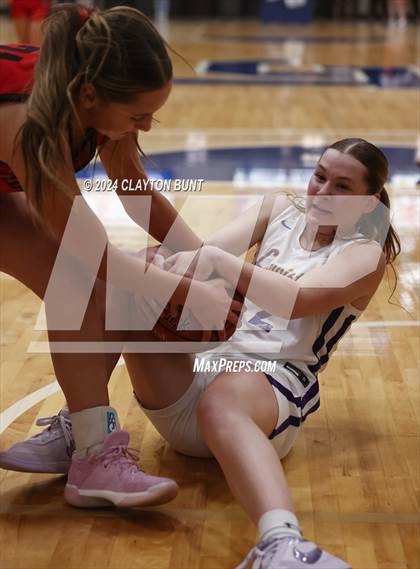Thumbnail 1 in Clarkston vs. Lewiston photogallery.