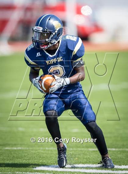Thumbnail 3 in Cardozo vs. KIPP College Prep photogallery.