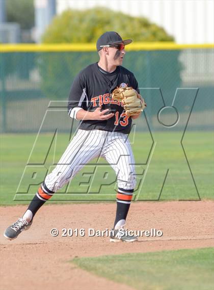 Thumbnail 3 in Wilson vs. Grand Junction (Coach Bob National Invitational) photogallery.