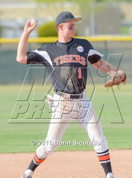 Thumbnail 2 in Wilson vs. Grand Junction (Coach Bob National Invitational) photogallery.