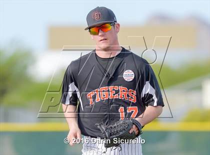 Thumbnail 2 in Wilson vs. Grand Junction (Coach Bob National Invitational) photogallery.