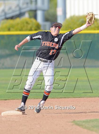 Thumbnail 3 in Wilson vs. Grand Junction (Coach Bob National Invitational) photogallery.