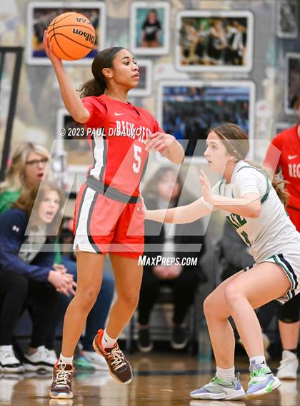 Thumbnail 2 in Regis Jesuit @ ThunderRidge photogallery.