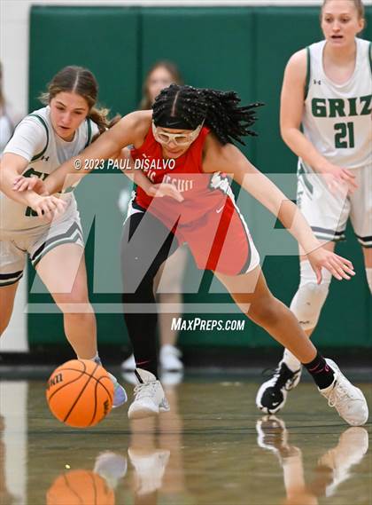 Thumbnail 3 in Regis Jesuit @ ThunderRidge photogallery.
