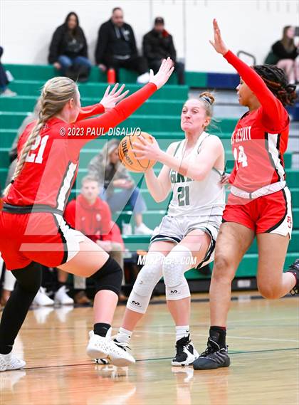 Thumbnail 1 in Regis Jesuit @ ThunderRidge photogallery.