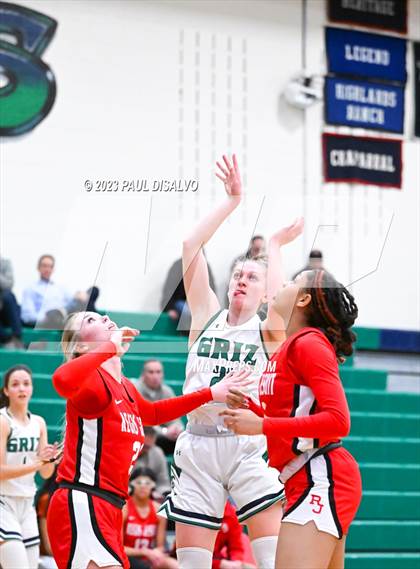 Thumbnail 2 in Regis Jesuit @ ThunderRidge photogallery.
