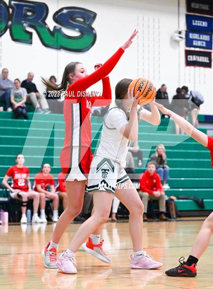 Thumbnail 2 in Regis Jesuit @ ThunderRidge photogallery.