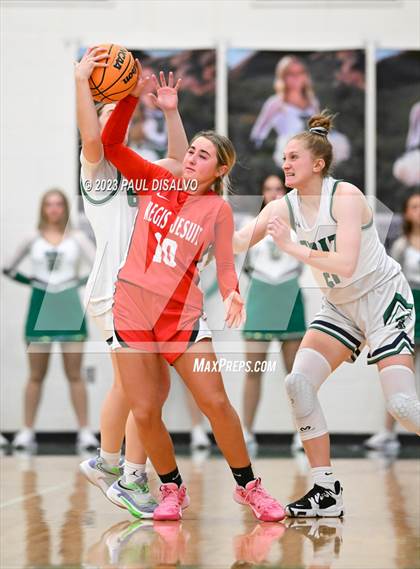 Thumbnail 3 in Regis Jesuit @ ThunderRidge photogallery.