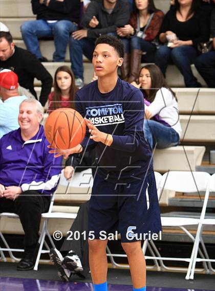 Thumbnail 3 in Righetti vs. Compton photogallery.