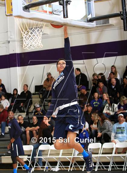 Thumbnail 2 in Righetti vs. Compton photogallery.