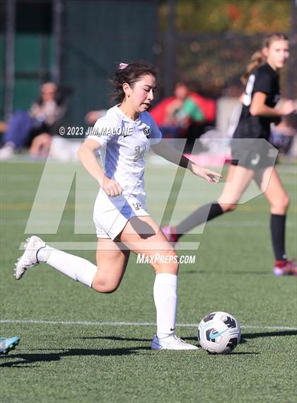 Thumbnail 3 in Archbishop Mitty vs. St. Mary's photogallery.