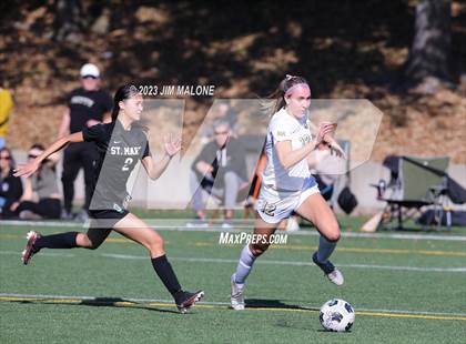 Thumbnail 2 in Archbishop Mitty vs. St. Mary's photogallery.