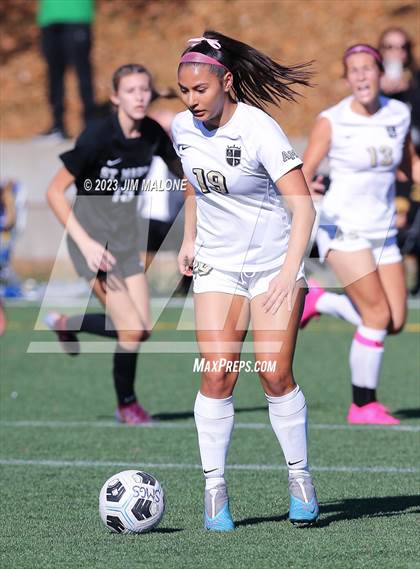 Thumbnail 3 in Archbishop Mitty vs. St. Mary's photogallery.