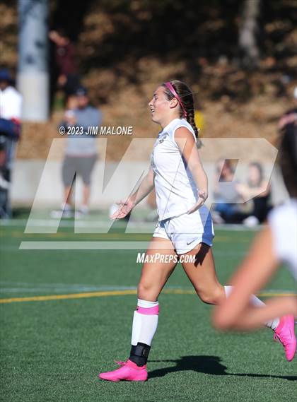 Thumbnail 2 in Archbishop Mitty vs. St. Mary's photogallery.